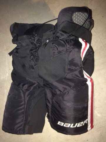 SOLD: Blackhawks Bauer One95 Pants Large